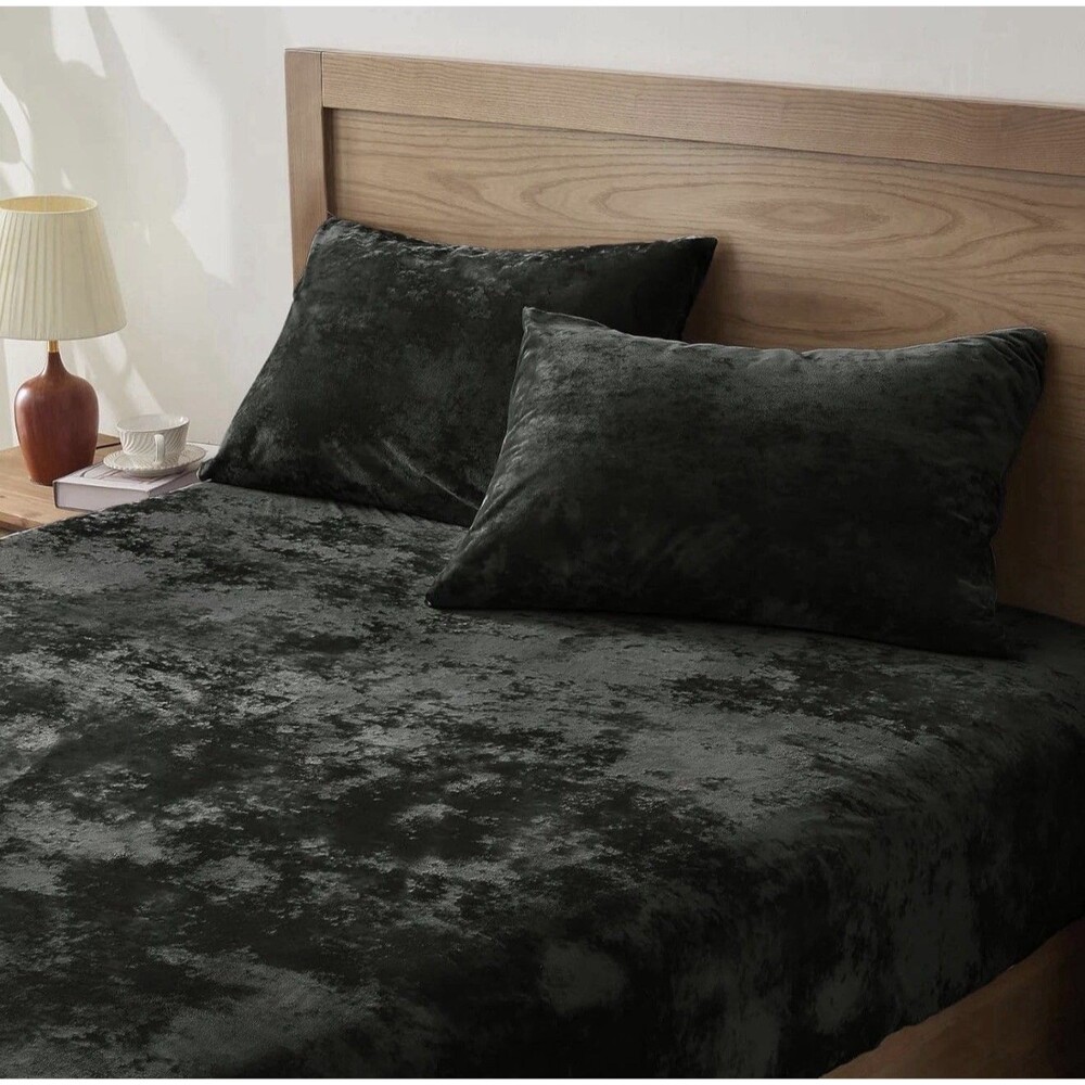 BEDELITE Velvet Black QUEEN Fitted Sheet & 2 Pillowcases - Open Box/ Sealed Item